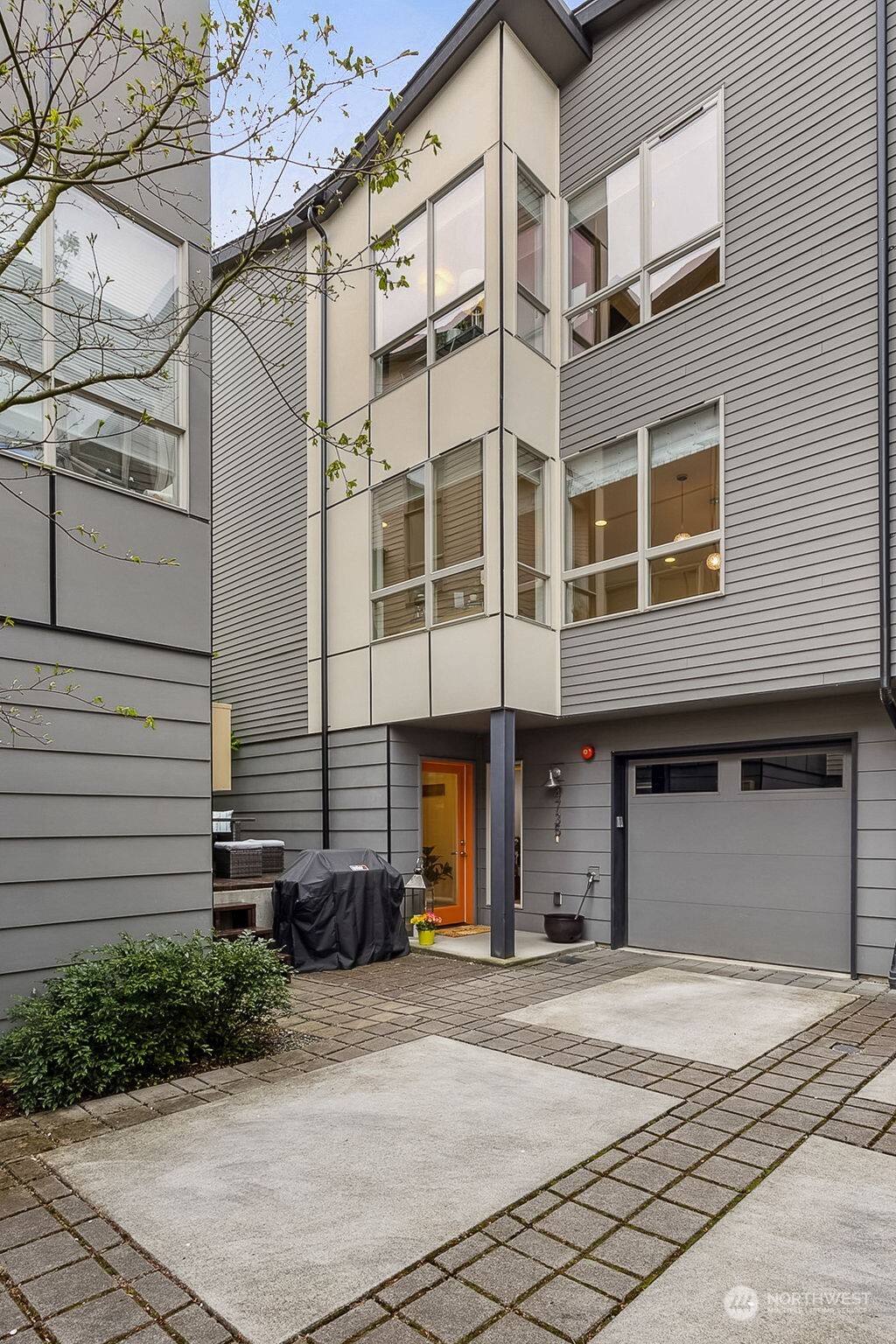 35th Ave, Seattle, WA 98118 #1