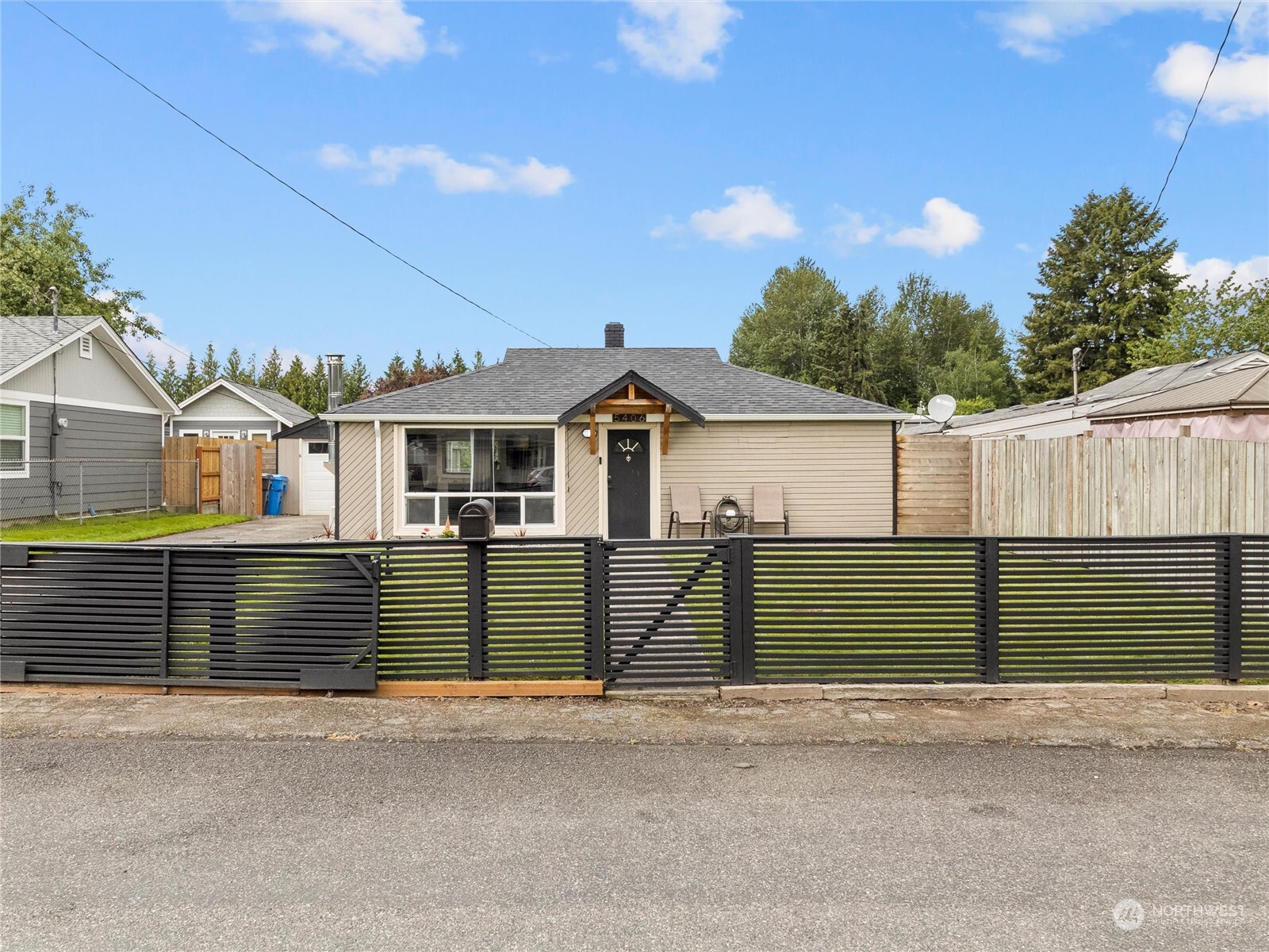 109th Avenue Ct, Puyallup, WA 98372