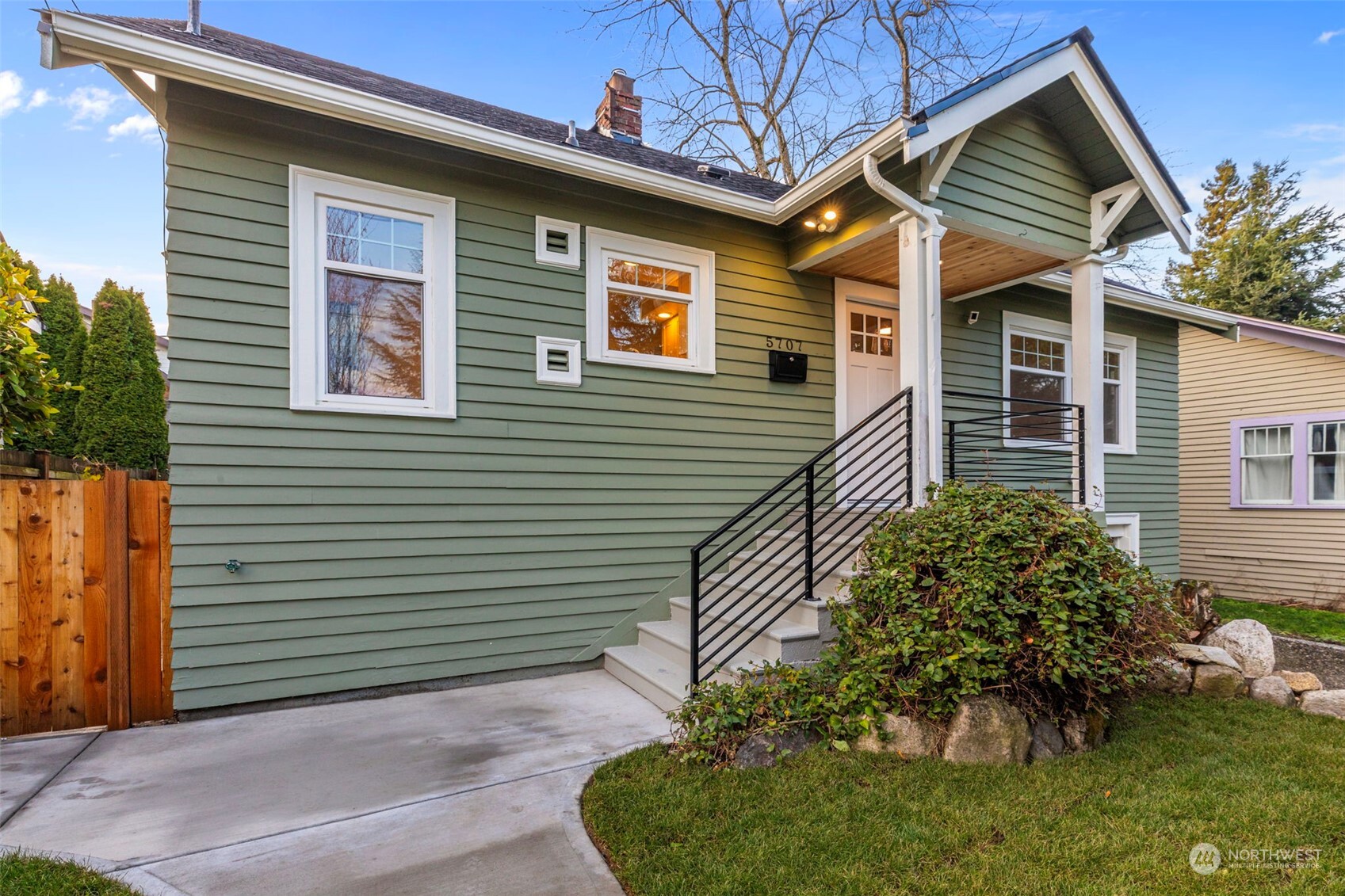 5th Ave, Seattle, WA 98105 #1