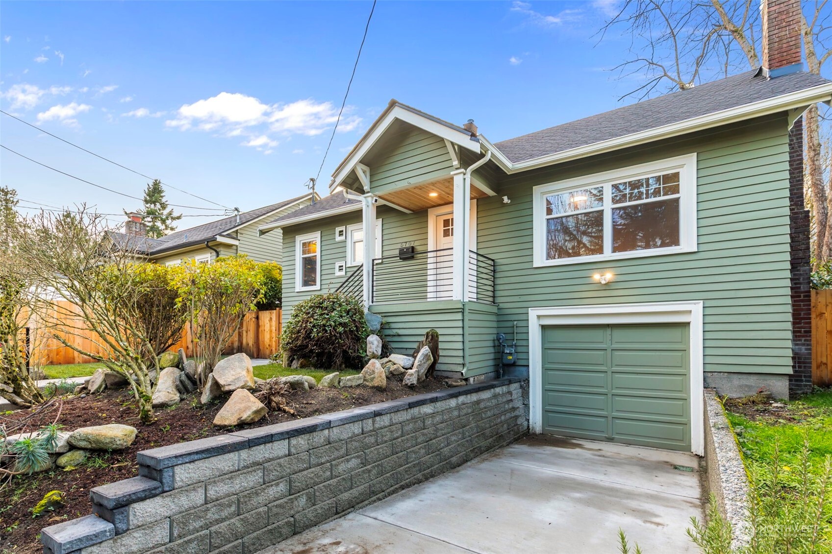 5th Ave, Seattle, WA 98105