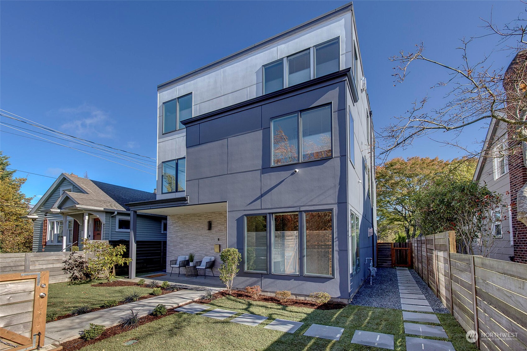 27th Ave, Seattle, WA 98199 #1