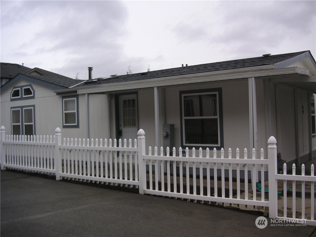 155th Pl, Renton, WA 98058