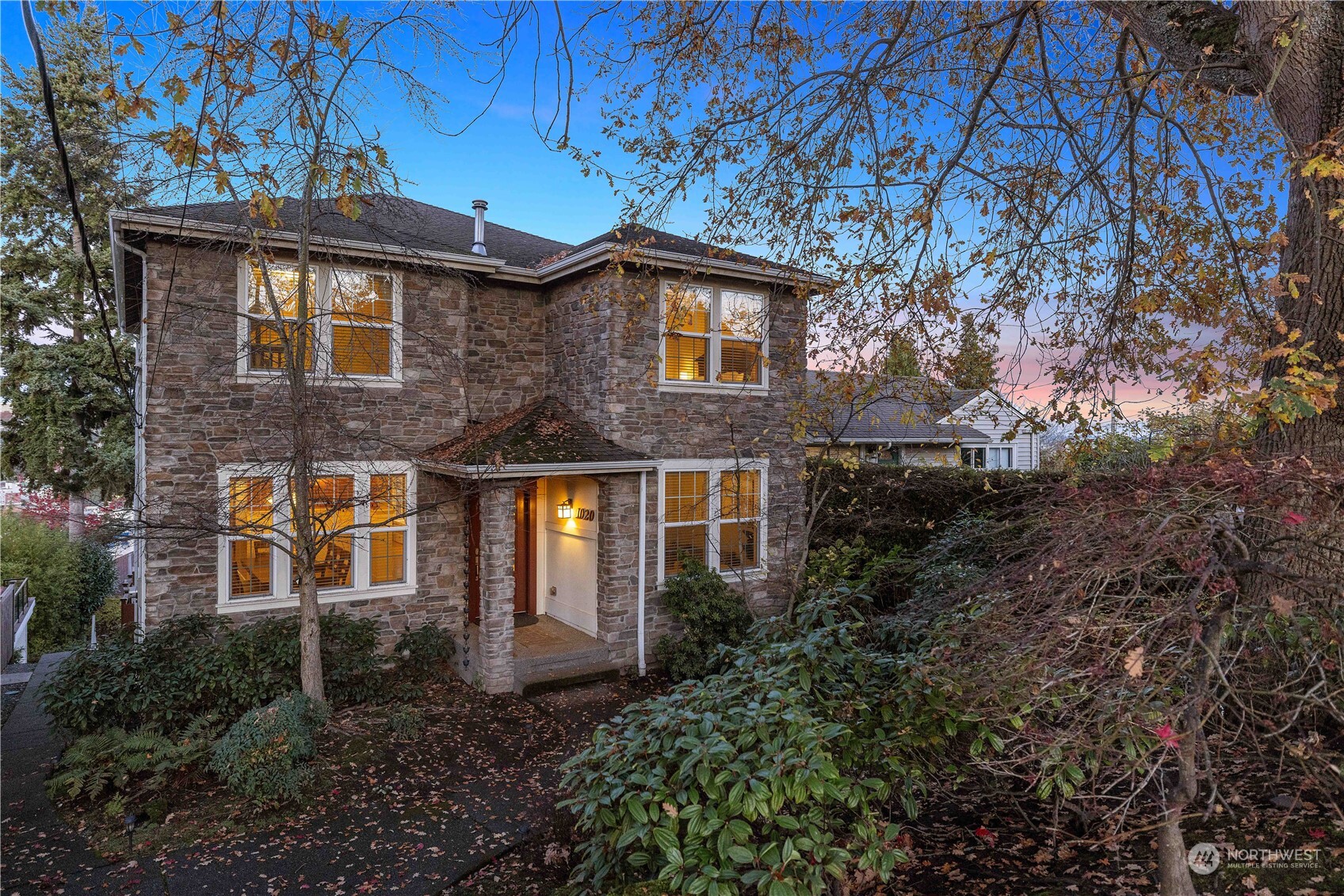 Ruffner St, Seattle, WA 98119