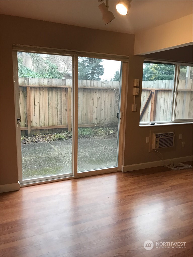 56th St, Bellevue, WA 98006 #1