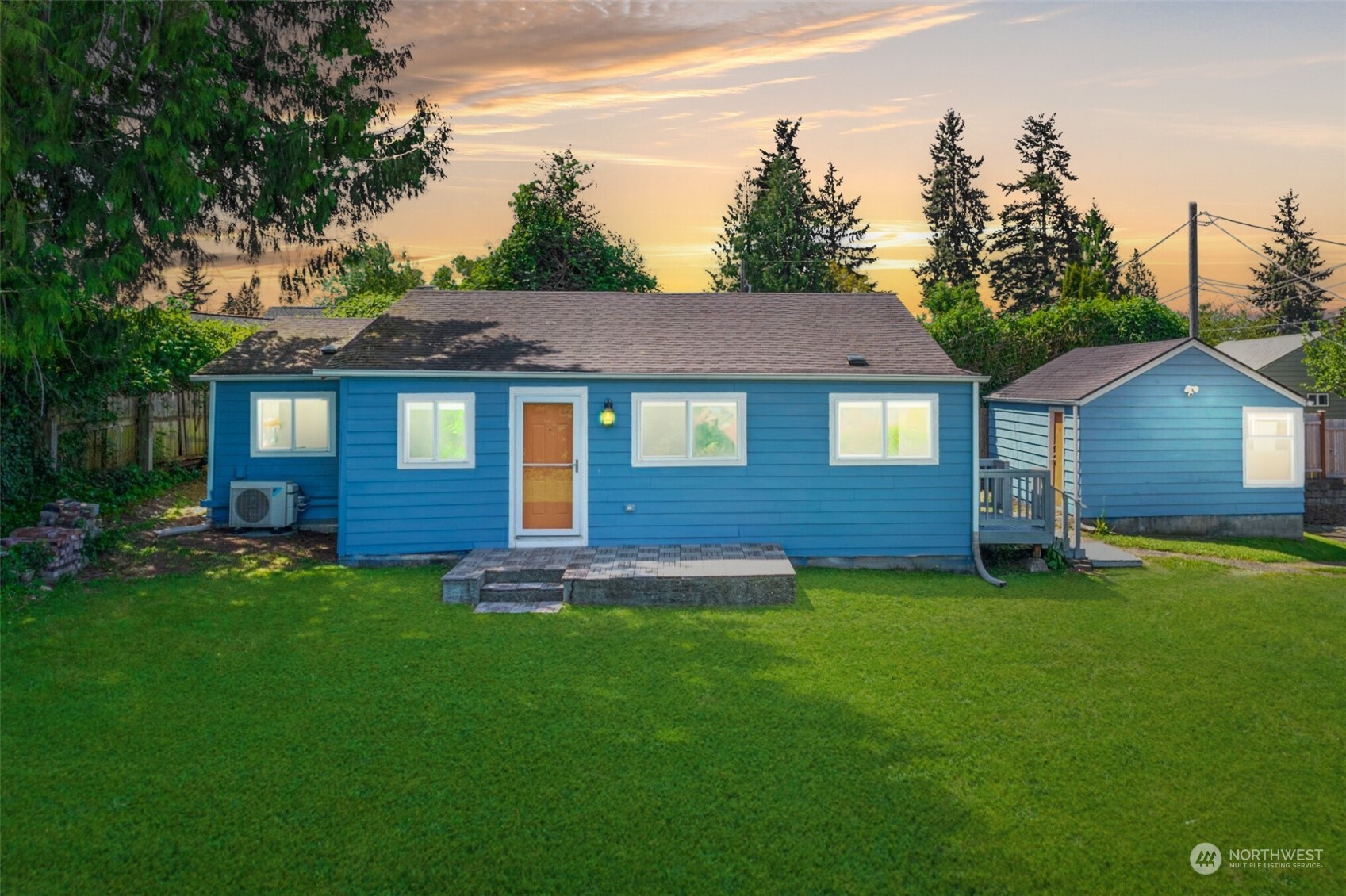 Cornell Ave, Seattle, WA 98178