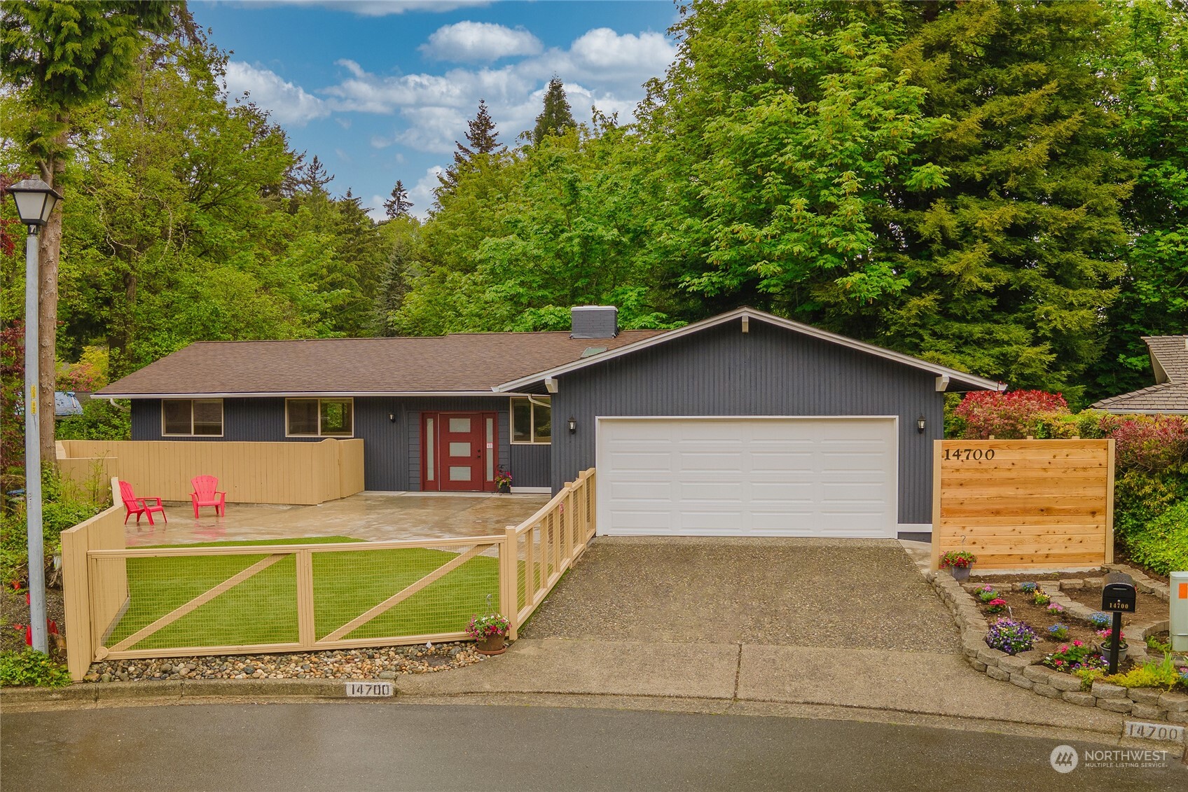 45th Pl, Bellevue, WA 98006